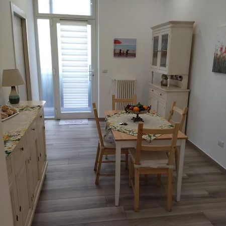 Casa Lucia Lägenhet Bari Exteriör bild