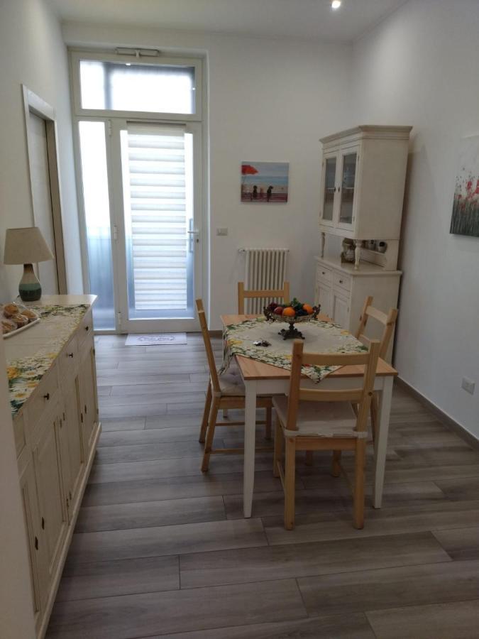Casa Lucia Lägenhet Bari Exteriör bild